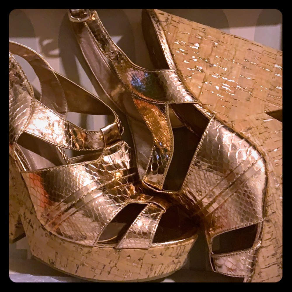 Split Wedge cork heel NBW in Box